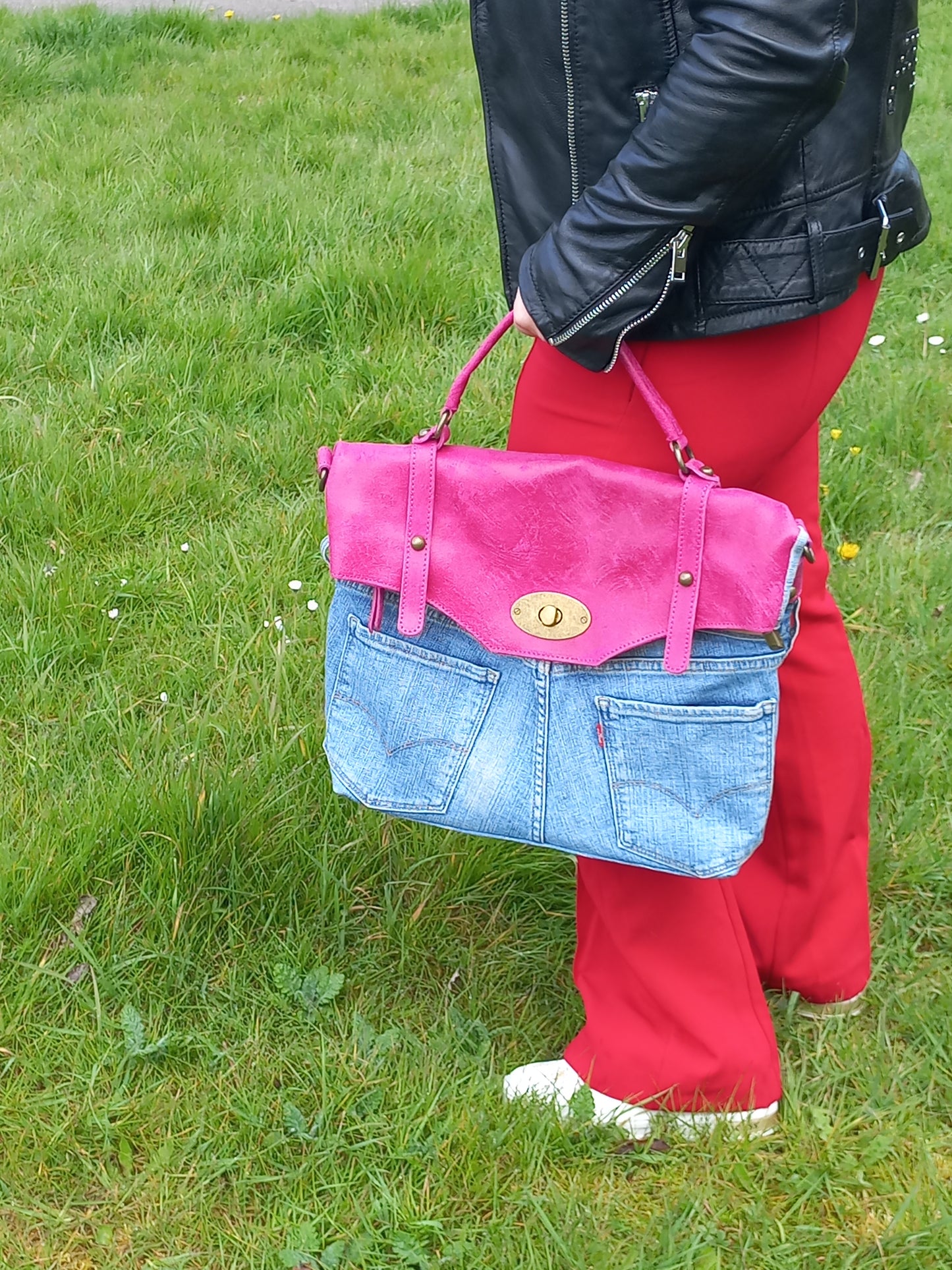 Grand sac à main en jean et cuir rose Fuchsia